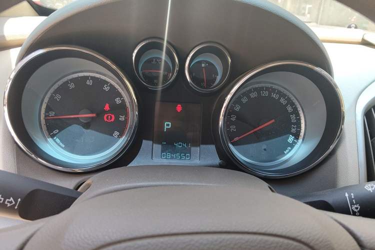 Used Buick GT 2013 GT 1.6L Automatic Fashion Edition Instrument Cluster