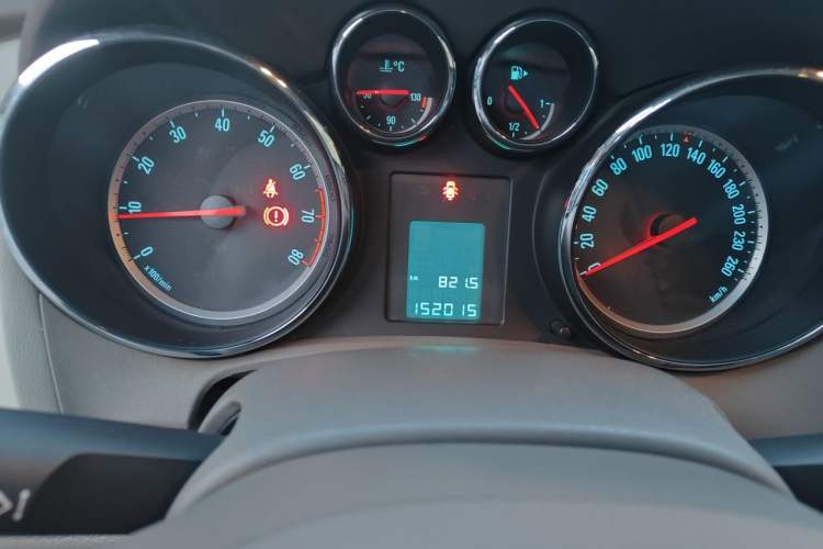 Used Buick GT 2013 GT 1.6L Manual Comfort Edition Instrument Cluster
