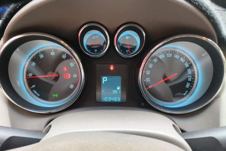 Used Buick GT 2013 GT 1.6L Automatic Fashion Edition Instrument Cluster