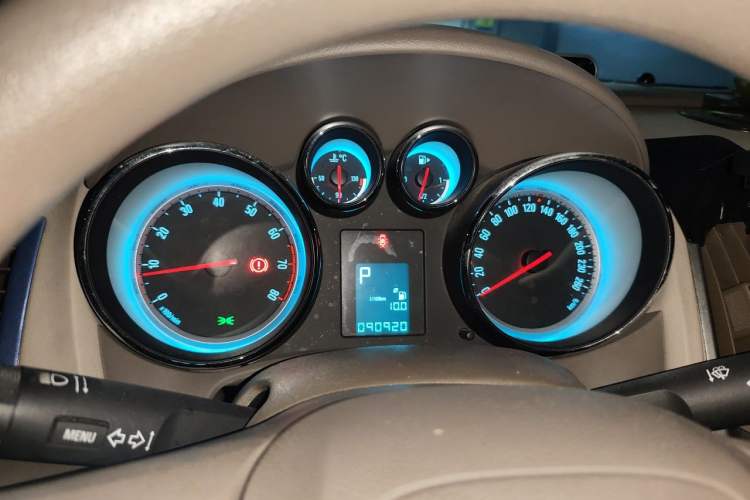 Used Buick GT 2013 GT 1.6L Automatic Fashion Edition Instrument Cluster
