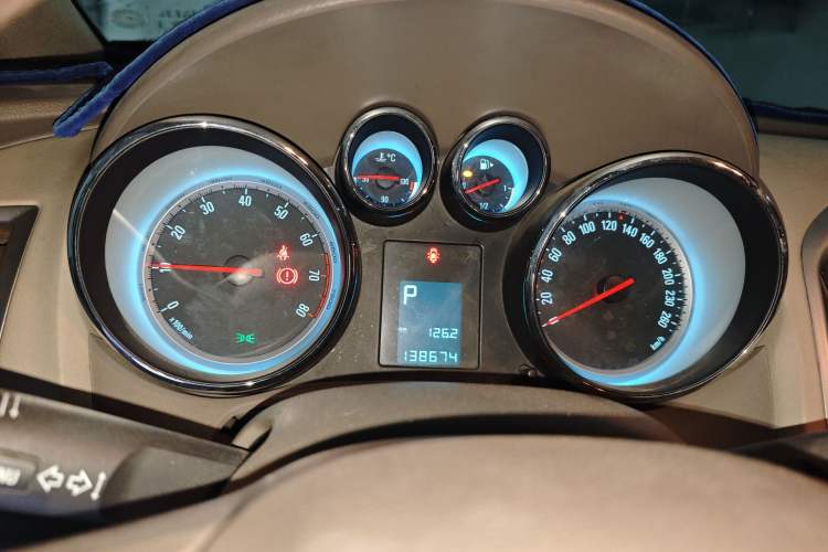 Used Buick GT 2013 GT 1.6L Automatic Fashion Edition Instrument Cluster