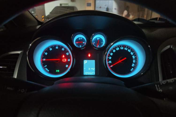 Used Buick GT 2013 XT 1.6L Automatic Fashion Edition Instrument Cluster