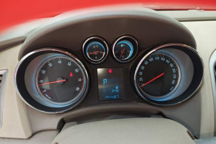 Used Buick GT 2013 GT 1.6L Automatic Fashion Edition Instrument Cluster