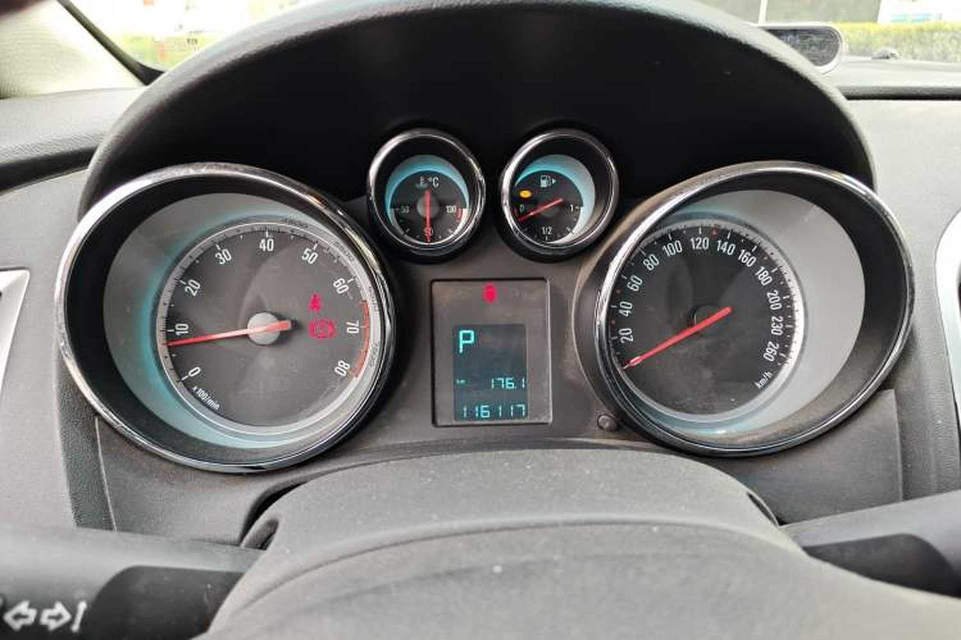 Used Buick GT 2013 XT 1.6T Automatic Fashion Sport Edition Instrument Cluster