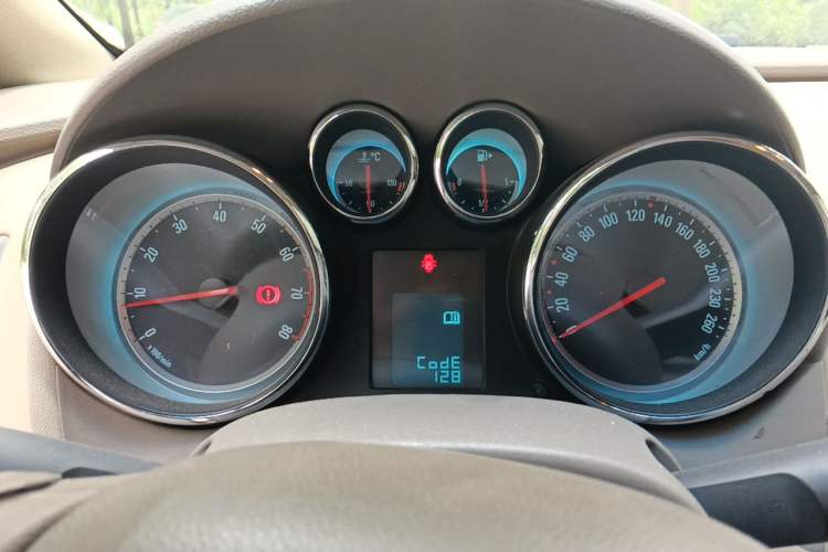Used Buick GT 2013 GT 1.6L Manual Comfort Edition Instrument Cluster