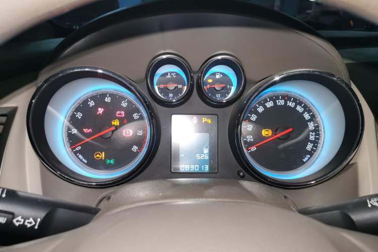 Used Buick GT 2013 GT 1.6L Automatic Fashion Edition Instrument Cluster