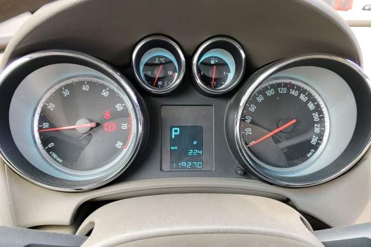 Used Buick GT 2013 GT 1.6L Automatic Fashion Edition Instrument Cluster