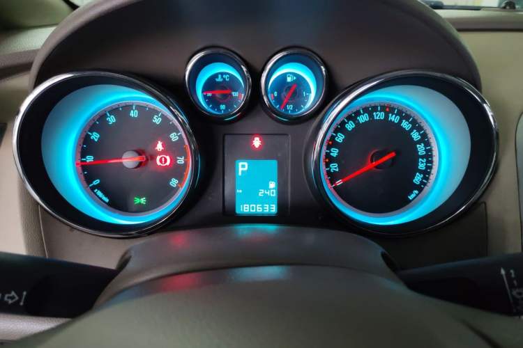 Used Buick GT 2013 GT 1.6L Automatic Fashion Edition Instrument Cluster