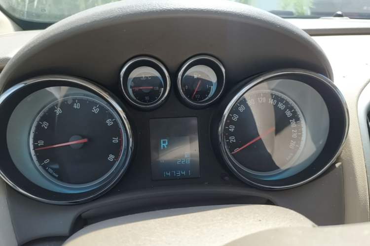 Used Buick GT 2013 GT 1.6L Automatic Fashion Edition Instrument Cluster