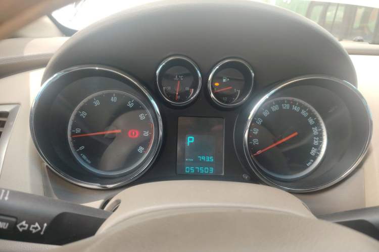 Used Buick GT 2013 GT 1.6L Automatic Comfort Edition Instrument Cluster