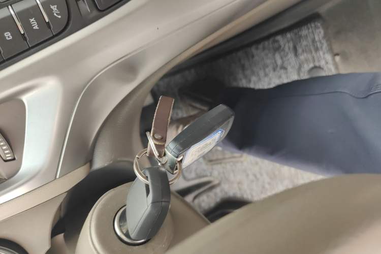 Used Buick GT 2013 GT 1.6L Automatic Fashion Edition Interior 1
