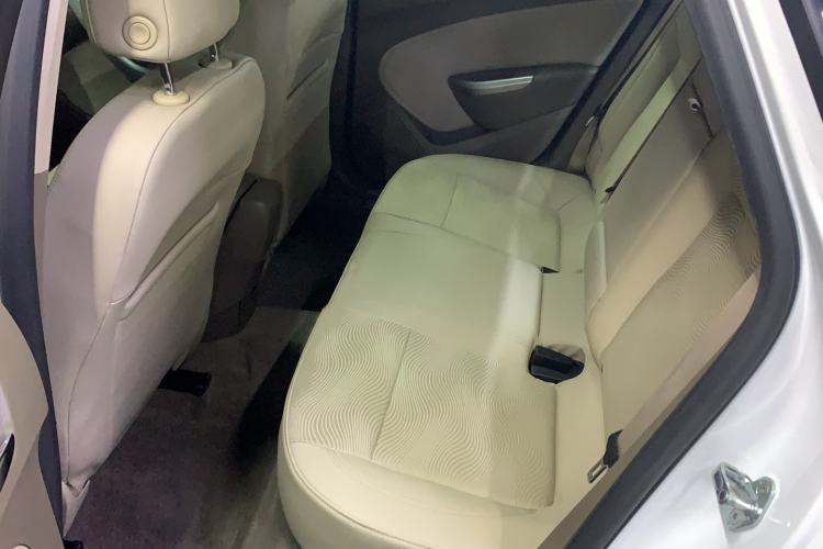 Used Buick GT 2013 GT 1.6L Automatic Fashion Edition Interior 2