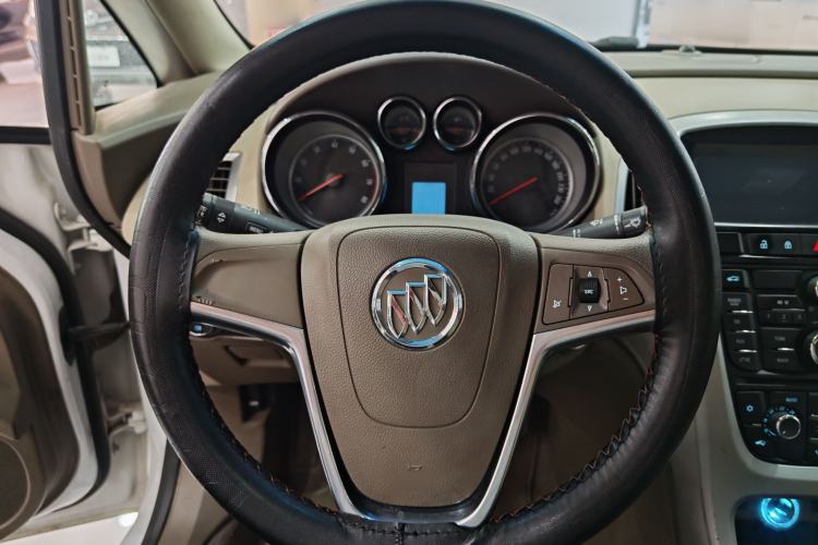 Used Buick GT 2013 GT 1.6L Manual Entry-Level Model Interior 7