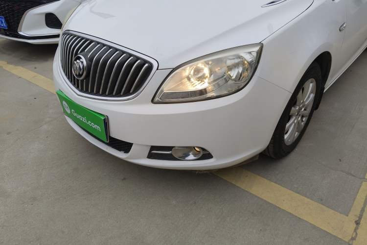 Used Buick GT 2013 GT 1.8L Automatic Fashion Edition Left Front Headlight