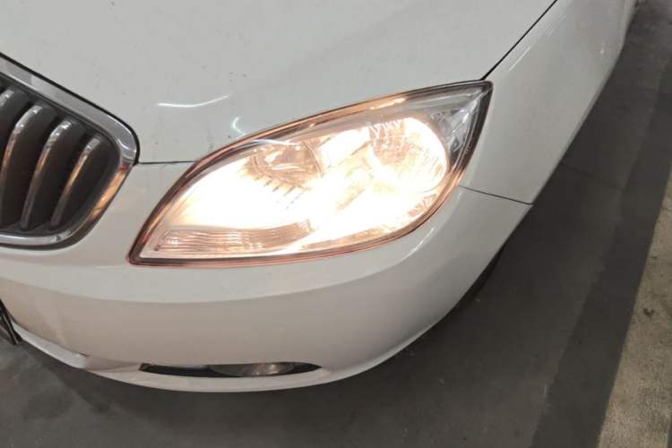 Used Buick GT 2013 GT 1.6L Automatic Fashion Edition Left Front Headlight