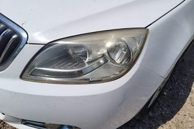 Used Buick GT 2013 GT 1.6L Automatic Fashion Edition Left Front Headlight