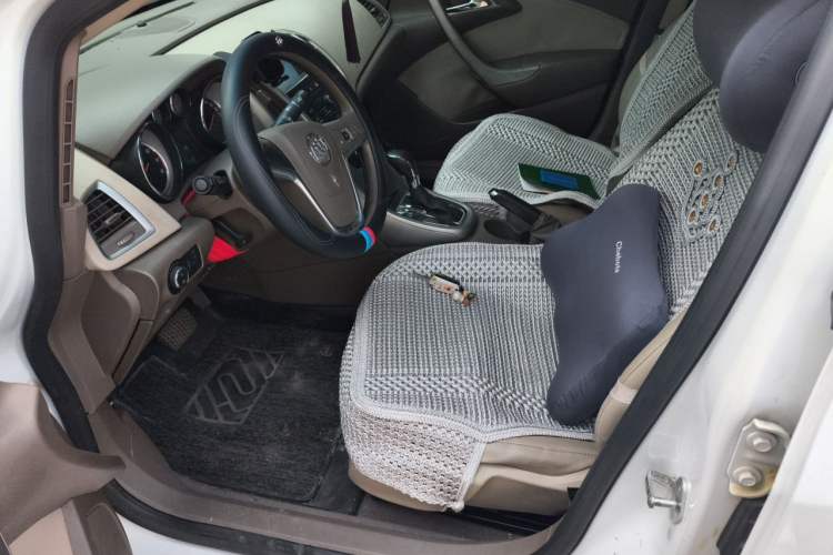 Used Buick GT 2013 GT 1.6L Automatic Fashion Edition Left Front Seat