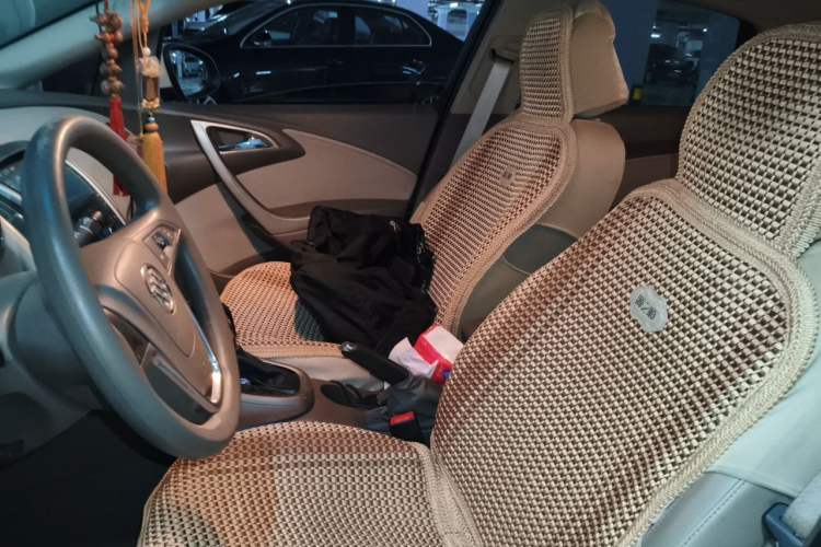 Used Buick GT 2013 GT 1.6L Automatic Comfort Edition Left Front Seat
