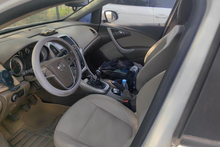 Used Buick GT 2013 GT 1.6L Manual Entry-Level Model Left Front Seat