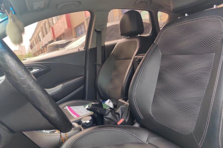 Used Buick GT 2013 XT 1.6L Automatic Comfort Edition Left Front Seat