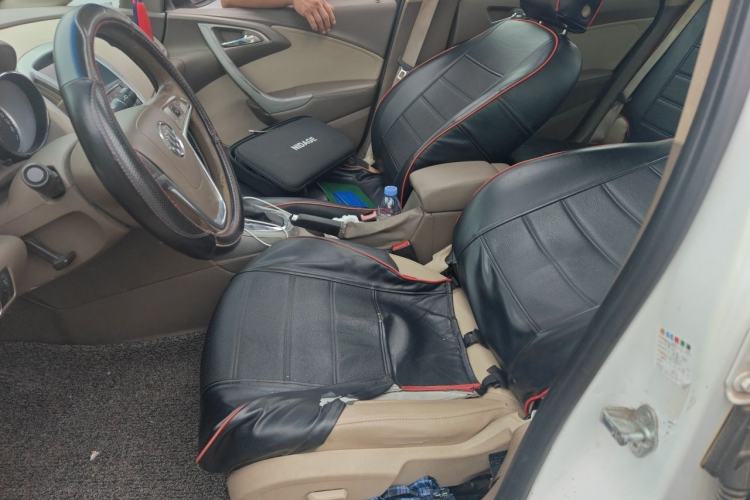 Used Buick GT 2013 GT 1.6L Automatic Fashion Edition Left Front Seat