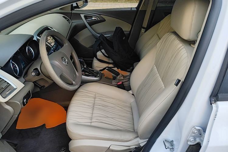 Used Buick GT 2013 GT 1.6L Automatic Comfort Edition Left Front Seat