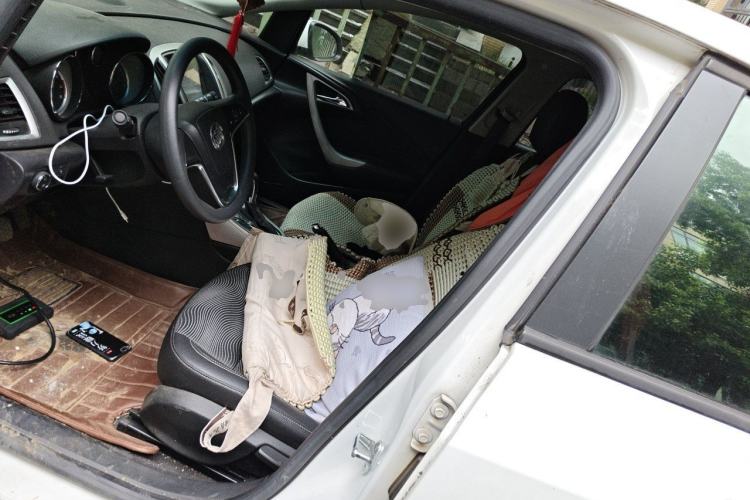 Used Buick GT 2013 XT 1.6L Automatic Fashion Edition Left Front Seat
