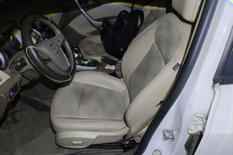 Used Buick GT 2013 GT 1.6L Automatic Comfort Edition Left Front Seat