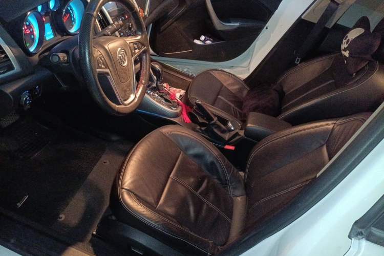 Used Buick GT 2013 GT 1.8L Automatic Fashion Edition Left Front Seat
