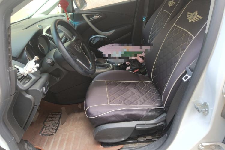 Used Buick GT 2013 XT 1.6L Automatic Fashion Edition Left Front Seat