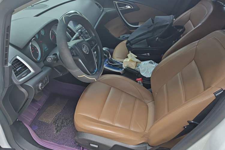 Used Buick GT 2013 GT 1.8L Automatic Fashion Edition Left Front Seat