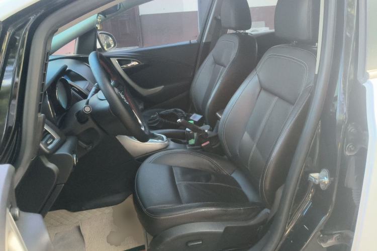 Used Buick GT 2013 GT 1.6T Automatic Fashion Sport Edition Left Front Seat