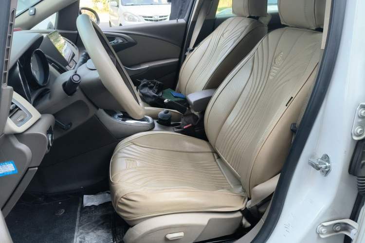 Used Buick GT 2013 GT 1.6L Automatic Fashion Edition Left Front Seat