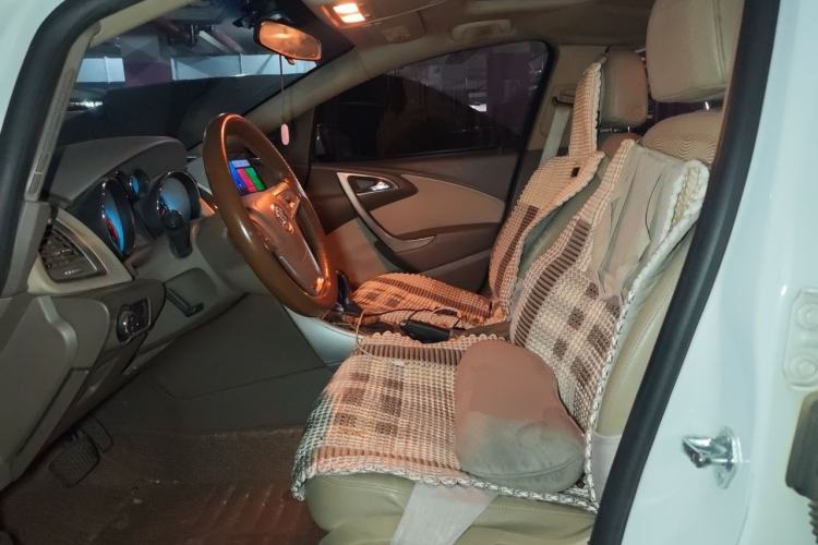 Used Buick GT 2013 GT 1.6L Automatic Fashion Edition Left Front Seat