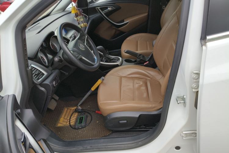 Used Buick GT 2013 GT 1.8L Automatic Fashion Edition Left Front Seat