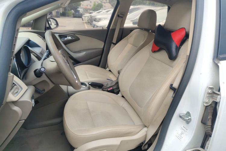 Used Buick GT 2013 GT 1.6L Automatic Fashion Edition Left Front Seat