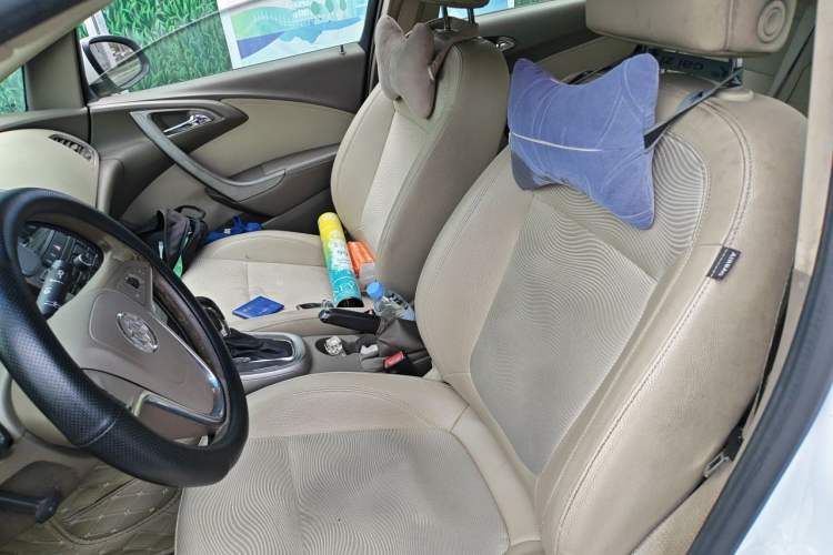 Used Buick GT 2013 GT 1.6L Automatic Fashion Edition Left Front Seat
