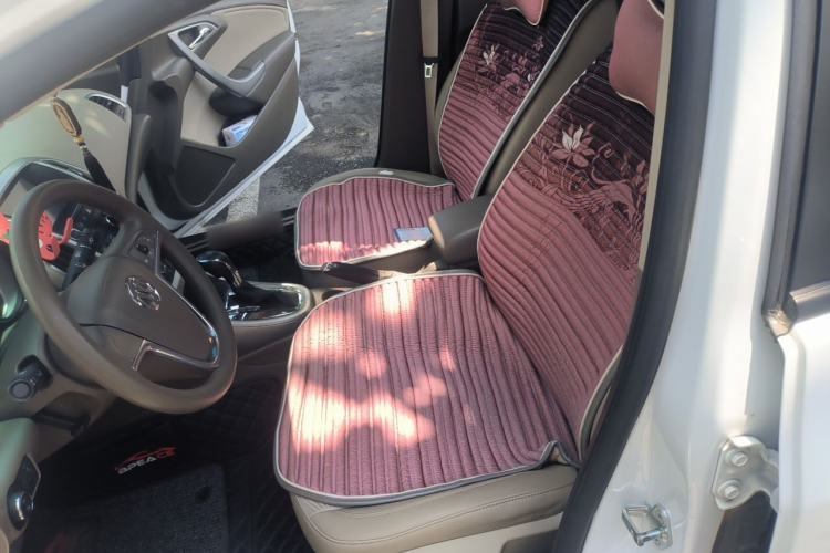 Used Buick GT 2013 GT 1.6L Automatic Fashion Edition Left Front Seat