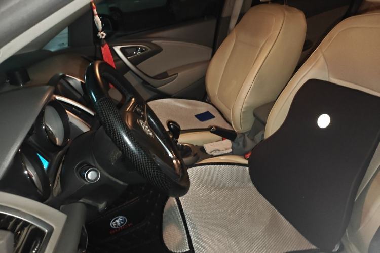 Used Buick GT 2013 XT 1.6L Manual Entry-Level Model Left Front Seat
