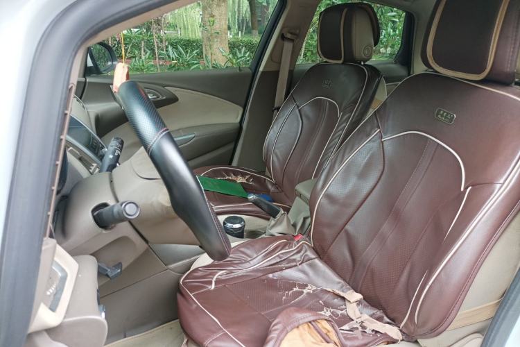Used Buick GT 2013 GT 1.6L Automatic Fashion Edition Left Front Seat