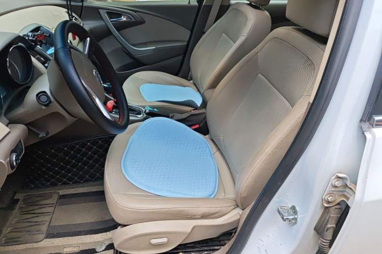 Used Buick GT 2013 GT 1.6L Automatic Fashion Edition Left Front Seat
