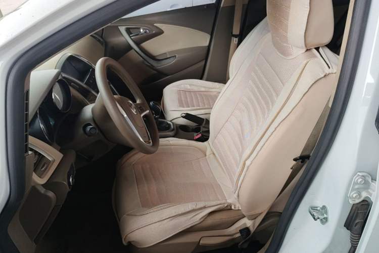 Used Buick GT 2013 GT 1.6L Manual Entry-Level Model Left Front Seat
