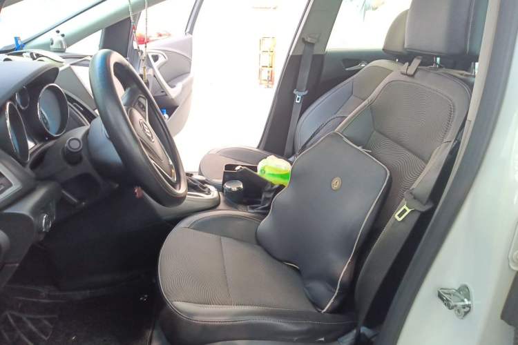 Used Buick GT 2013 XT 1.6L Automatic Fashion Edition Left Front Seat