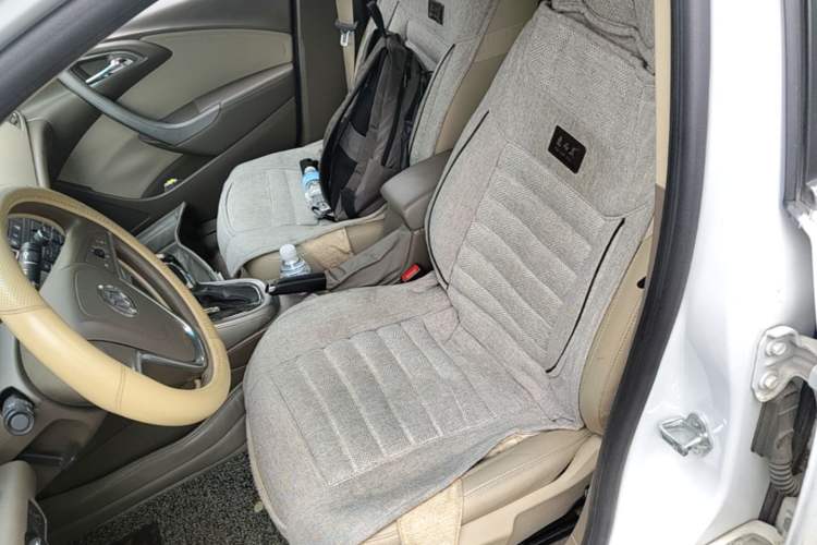 Used Buick GT 2013 GT 1.6L Automatic Fashion Edition Left Front Seat