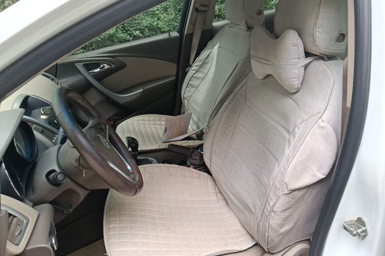 Used Buick GT 2013 GT 1.6L Manual Comfort Edition Left Front Seat
