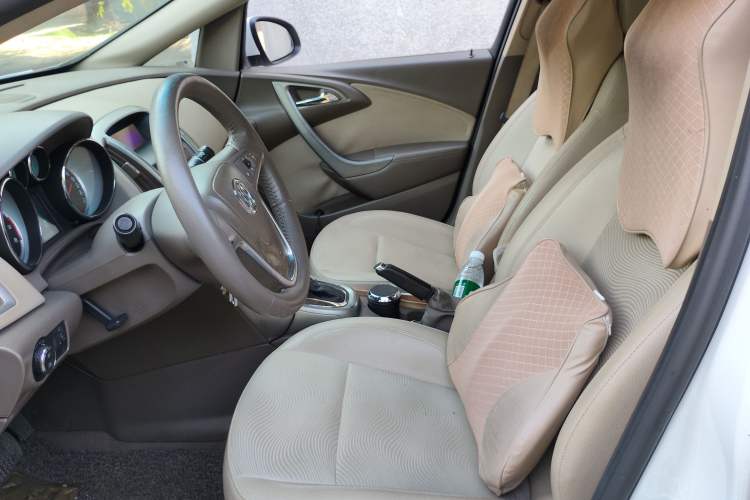 Used Buick GT 2013 GT 1.6L Automatic Fashion Edition Left Front Seat