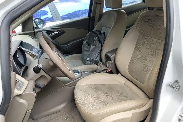 Used Buick GT 2013 GT 1.6L Automatic Fashion Edition Left Front Seat