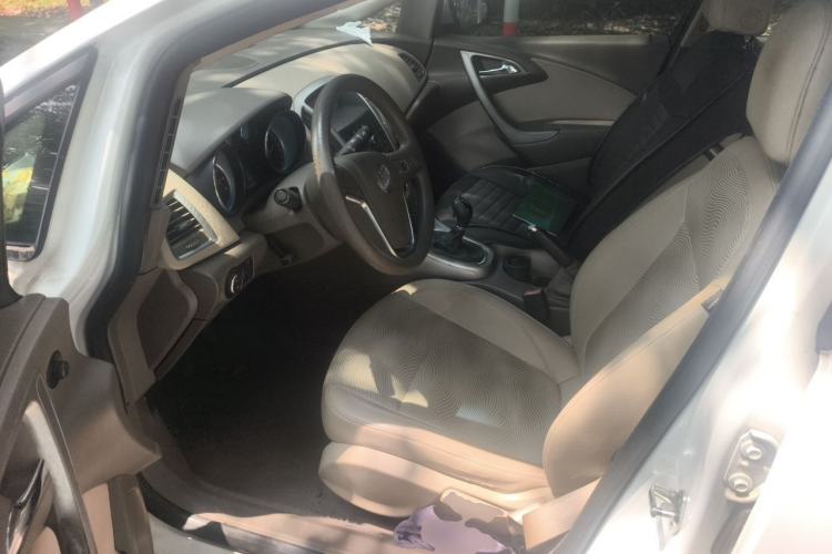 Used Buick GT 2013 GT 1.6L Manual Entry-Level Model Left Front Seat