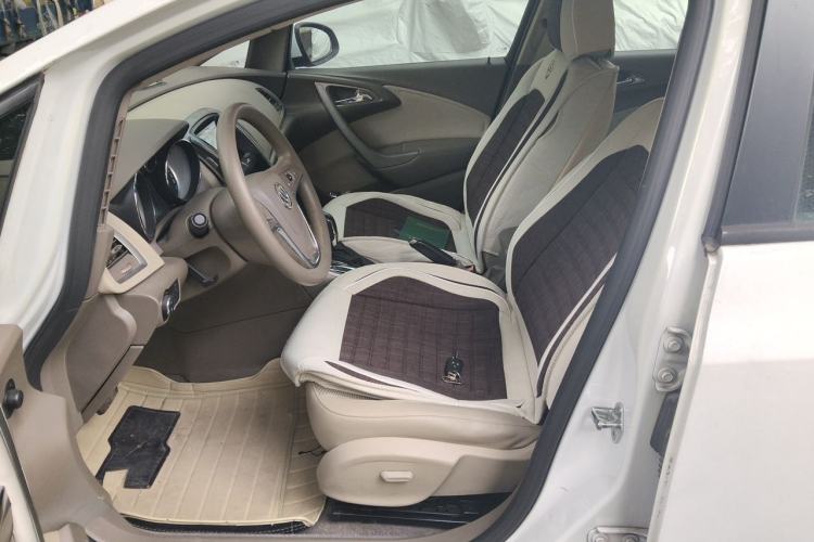 Used Buick GT 2013 GT 1.6L Automatic Comfort Edition Left Front Seat