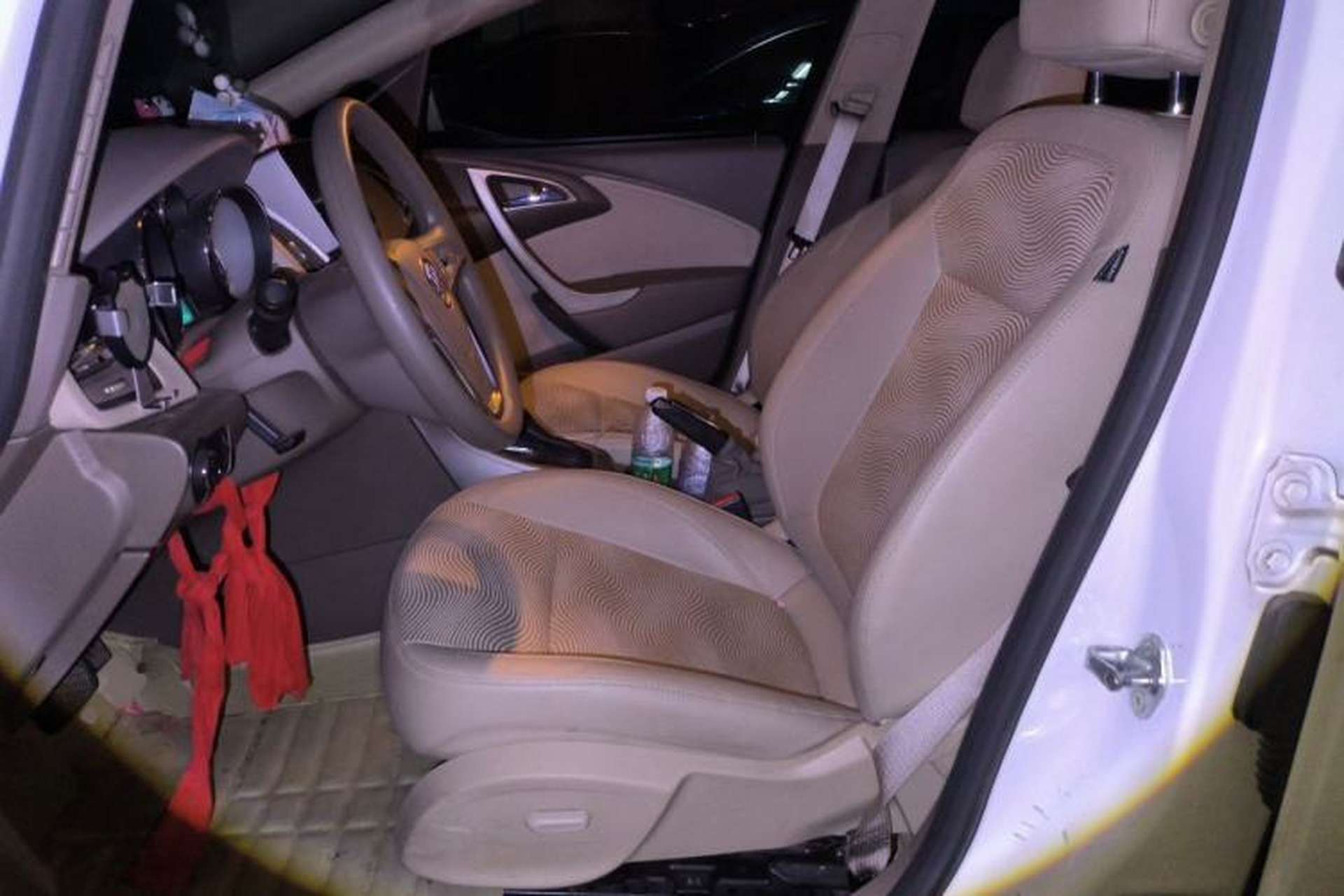 Used Buick GT 2013 GT 1.6L Automatic Fashion Edition Left Front Seat